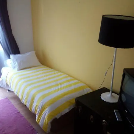 Edith Cavell10 3* Lissabon