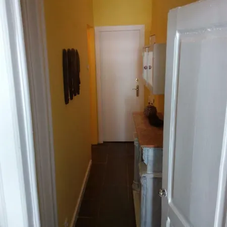 Edith Cavell10 3* Лісабон