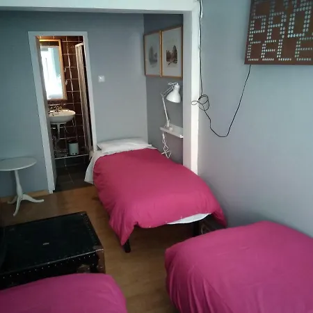 Edith Cavell10 3* Лісабон